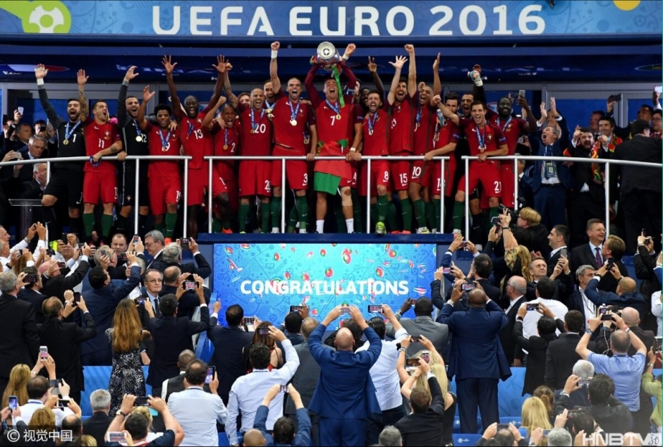 2016欧洲杯决赛:葡萄牙首夺冠(组图)